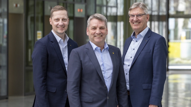 B2B-Aktivitäten im ADAC werden künftig von zwei Managern geleitet - Von links nach rechts: Dirk Fröhlich, Dieter Birk und Ludger Kersting: ADAC Service GmbH. Foto: ADAC Service GmbH